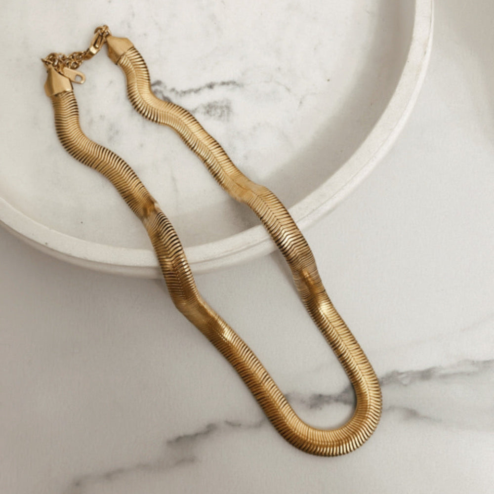 Medusa Necklace, Herringbone Gold Stainless Steel - Vanytel