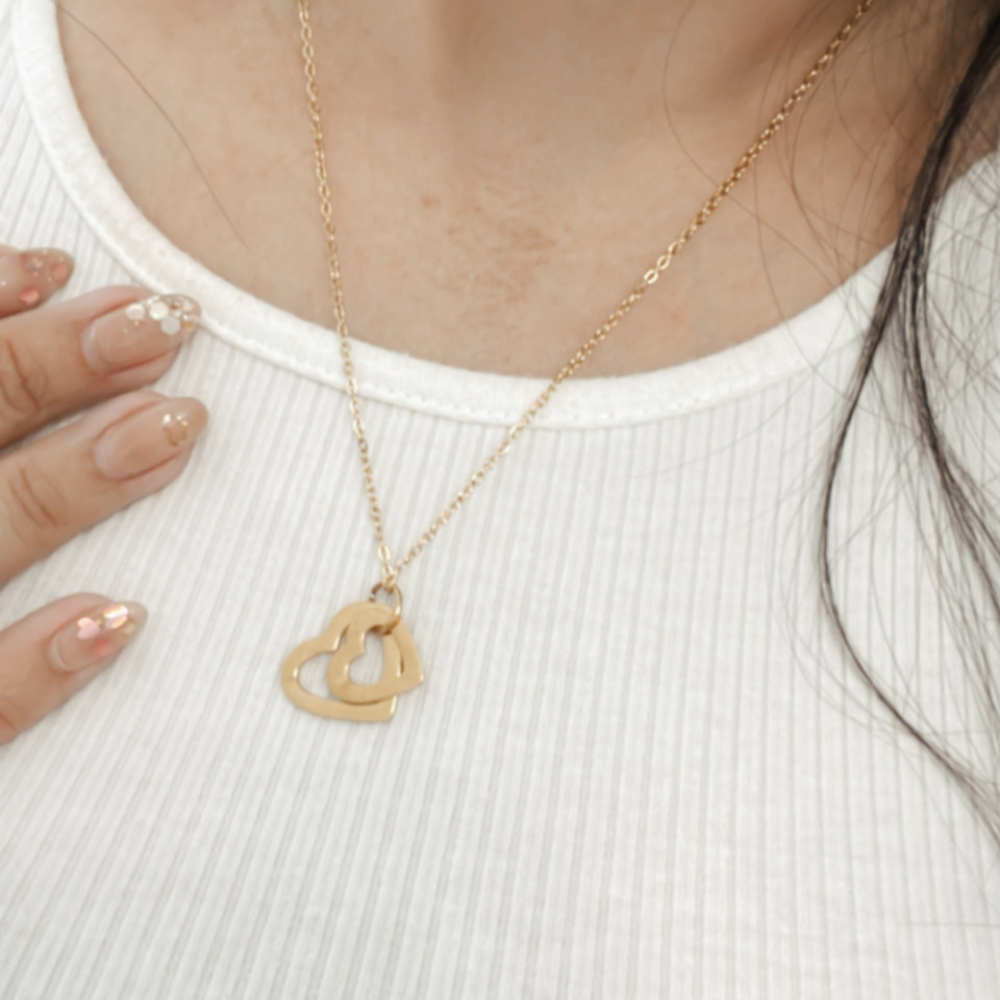 Mis Amores Necklace with Heart Charms, Stainless Steel, Women, Mom - Vanytel