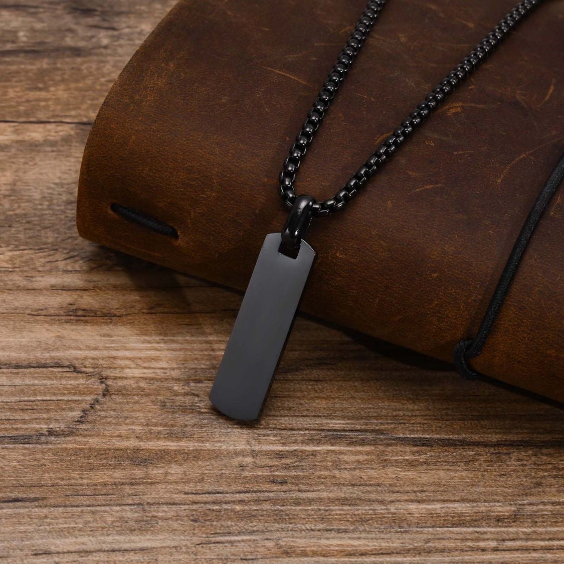 Collar con Colgante de Barra y Cadena de Caja, Joyería de Hombre - Vanytel