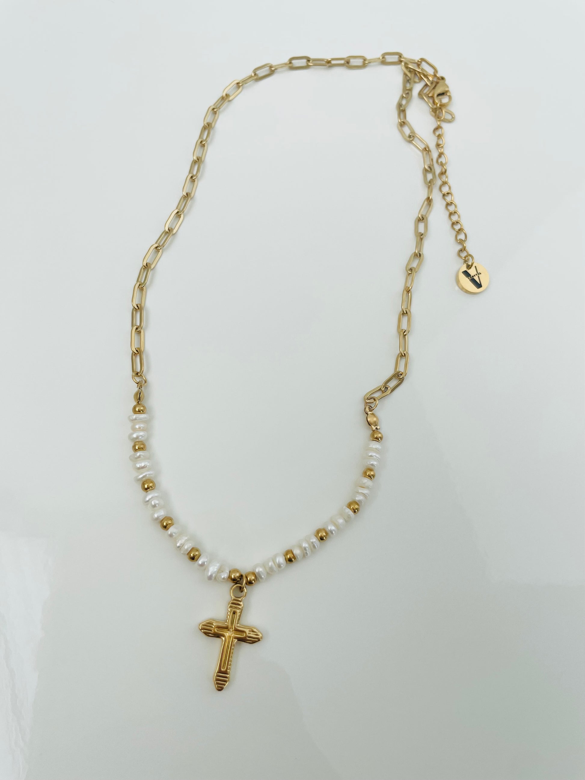 Crucecita Pearl Necklace 18” - Vanytel