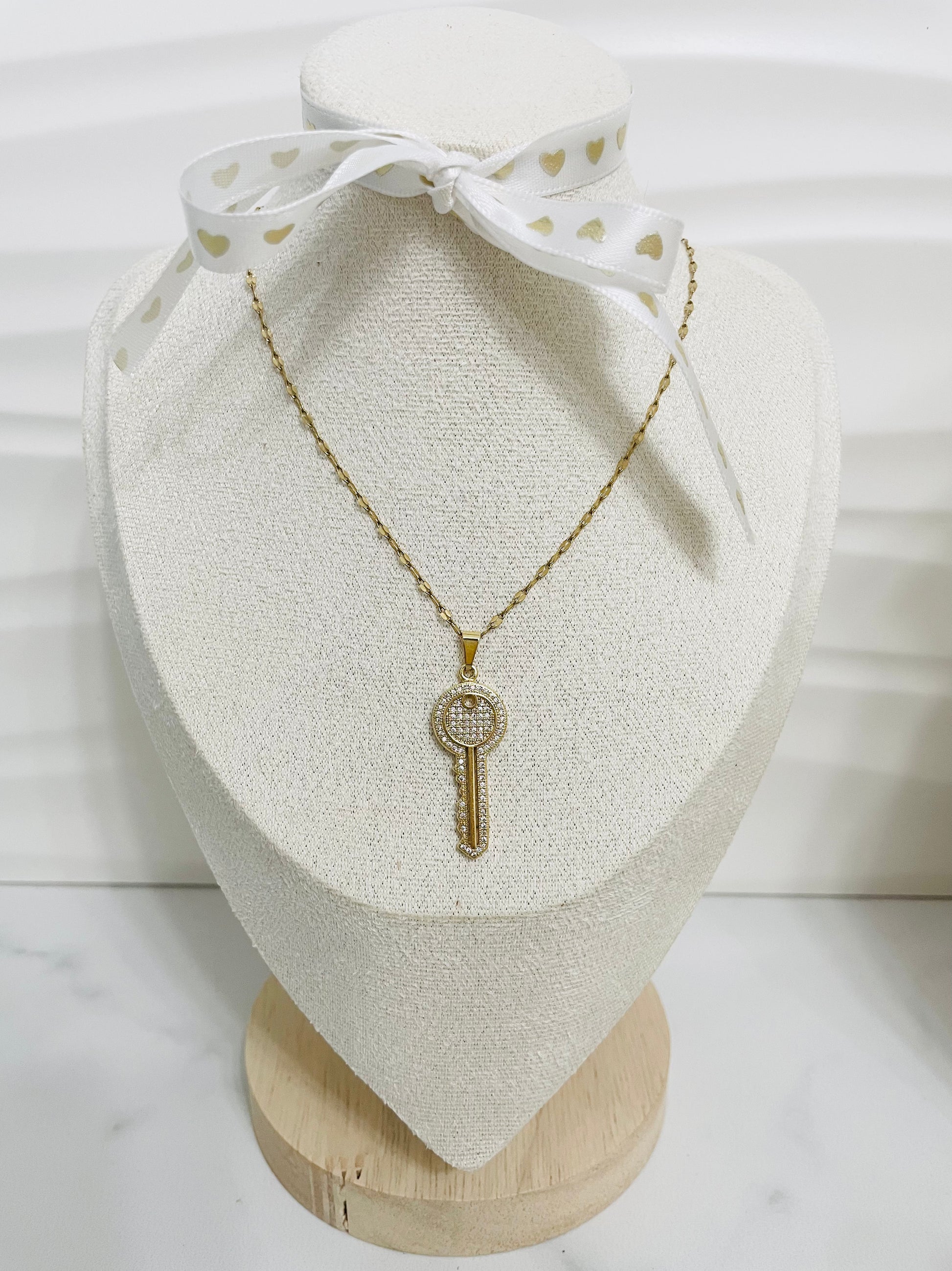 Golden Key Pendant Necklace, Gold Stainless Steel - Vanytel