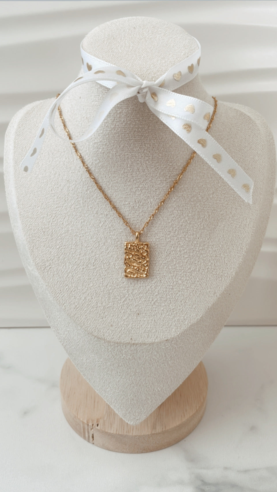 Barroca Chain Necklace, Gold Stainless Steel - Vanytel