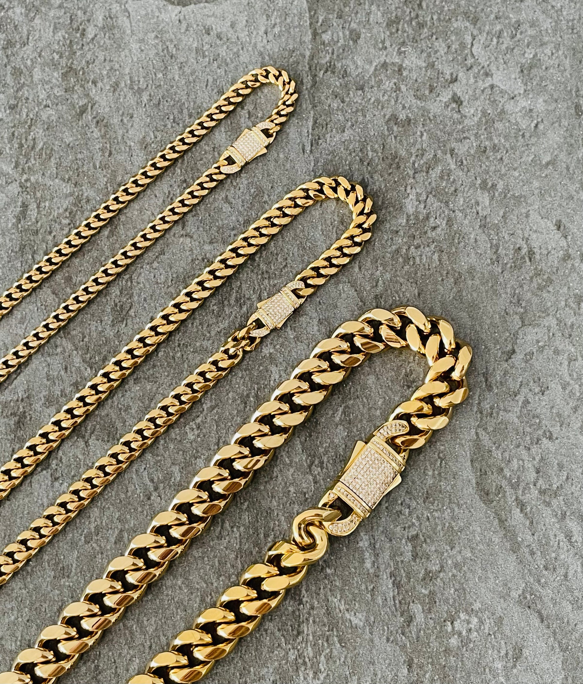 Cubana con Cierre en Zirconia Cúbica - Vanytel