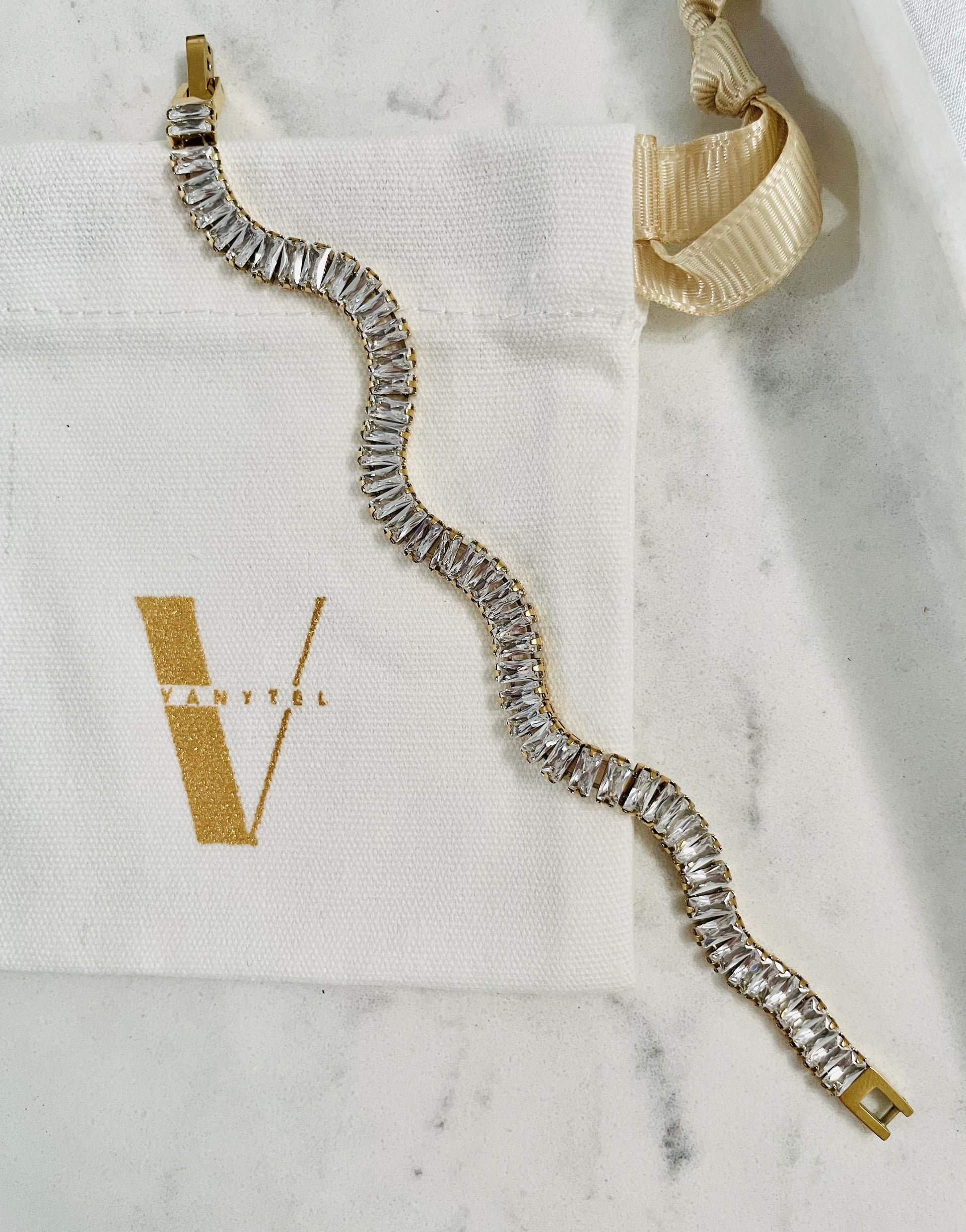 Rihanna Bracelet - Vanytel