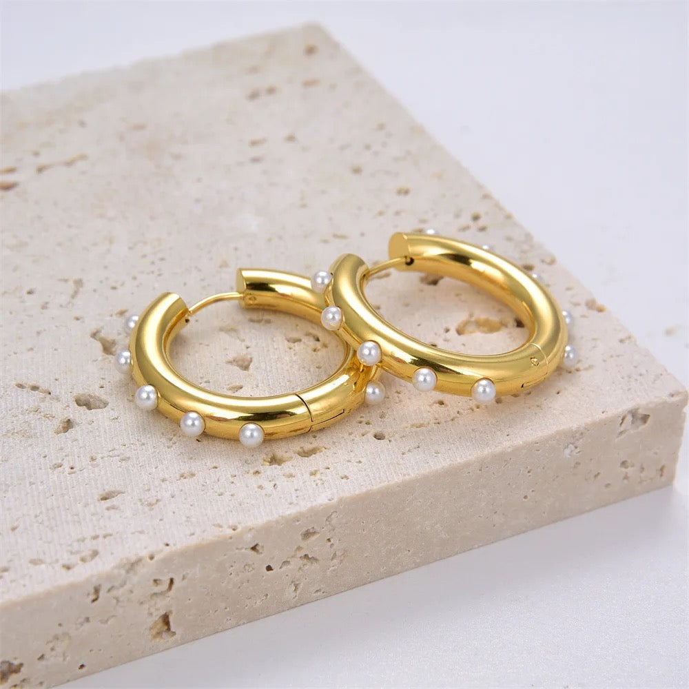 Kamila Pearl Hoops - Vanytel