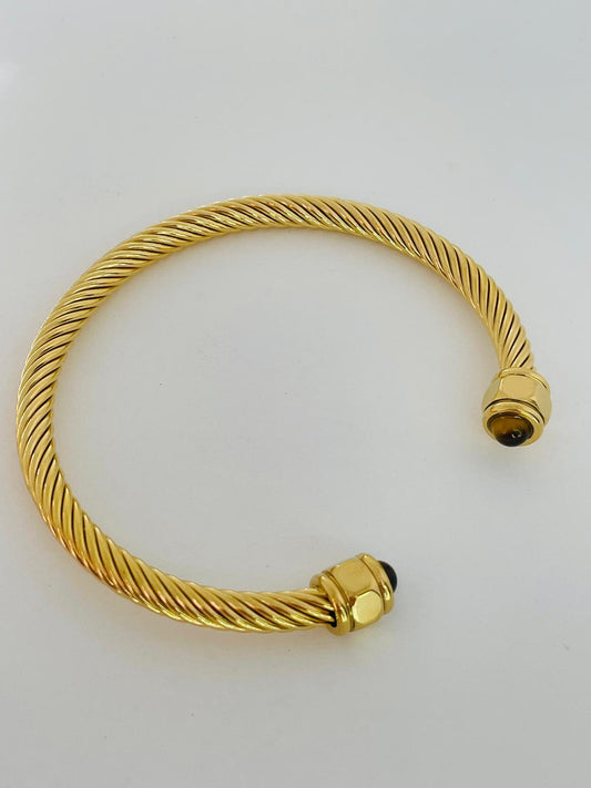 Twisted Pave Bangle (1 piece) - Vanytel