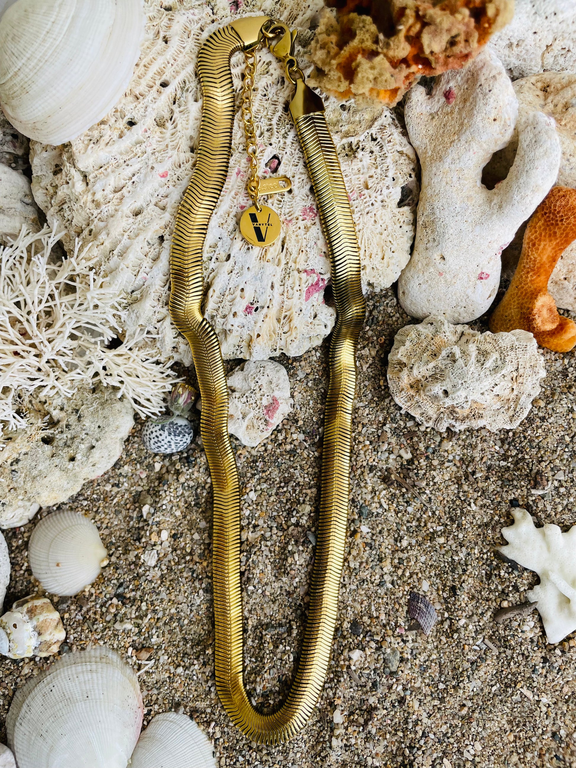 Medusa Necklace - Vanytel