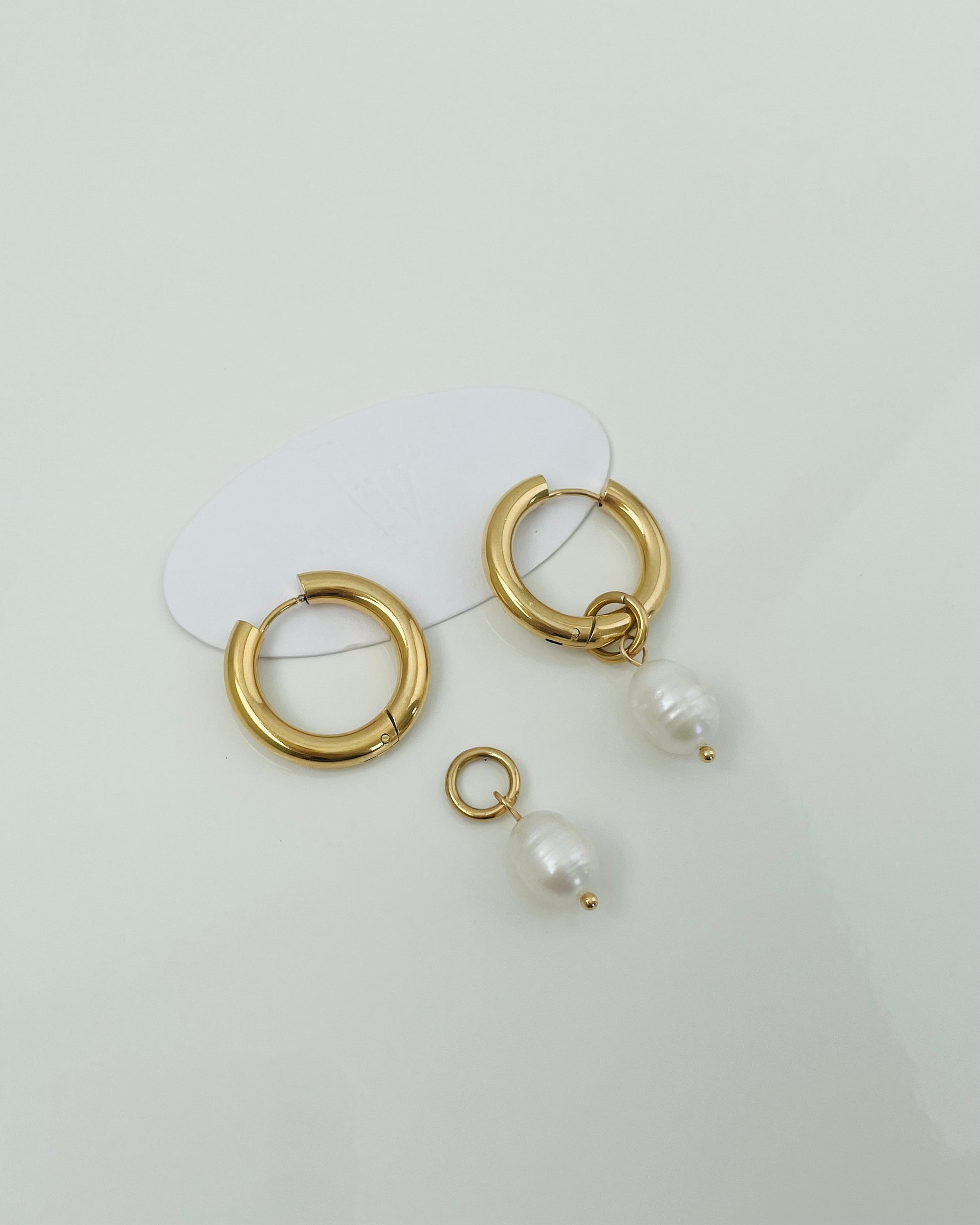 Antonella Pearl Hoops - Vanytel 