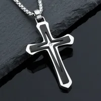 Collar con Dije de Cruz Estilo Moderno para Hombre en Acero Inoxidable | Vanytel