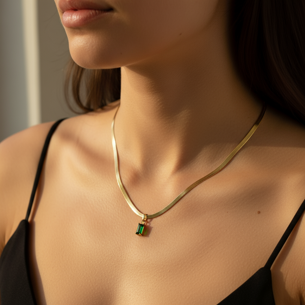 Kendall Two-Tone Gold Necklace for Women in Stainless Steel | Vanytel