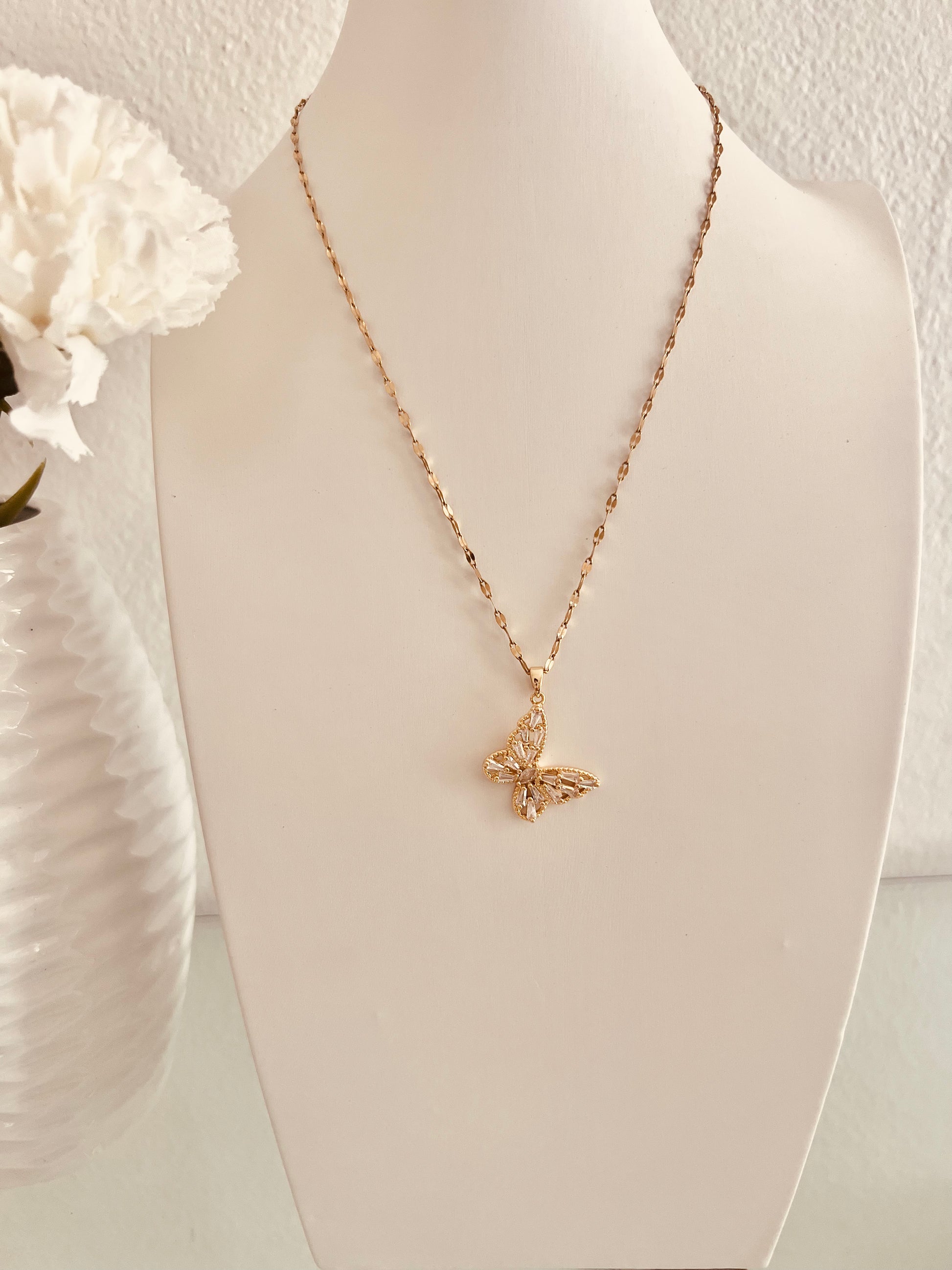 Butterfly chain necklace - Vanytel 